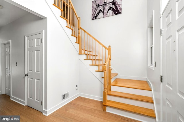 9 Hedgecroft Dr, Pennington, NJ 08534 - stairway featuring wood finished floors and baseboards