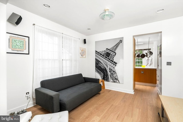 9 Hedgecroft Dr, Pennington, NJ 08534 - sitting room featuring light wood-style flooring and recessed lighting