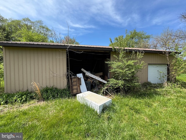 597 Equitation Ln, Felton, DE 19943 - view of outbuilding featuring a garage