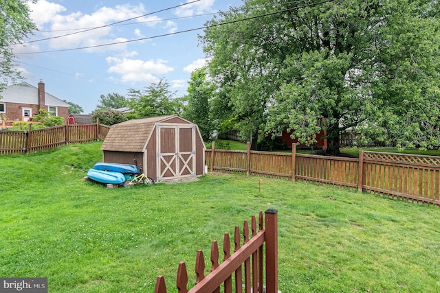 5200 Daybreak Ct, Baltimore, MD 21206 - fenced backyard with a shed