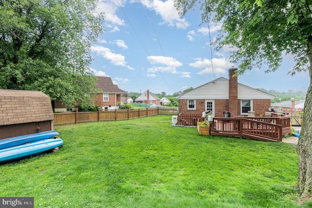 5200 Daybreak Ct, Baltimore, MD 21206 - fenced backyard with a deck