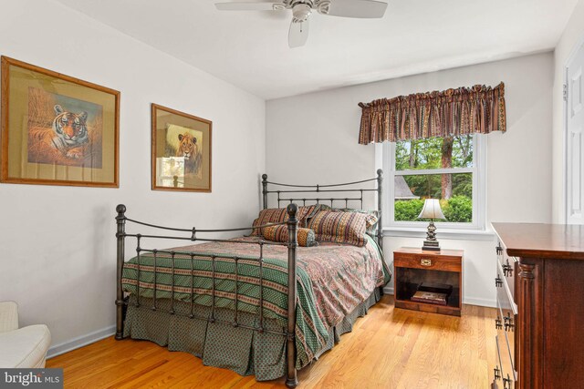 544 N Wayne Ave, Wayne, PA 19087 - bedroom featuring wood finished floors and ceiling fan