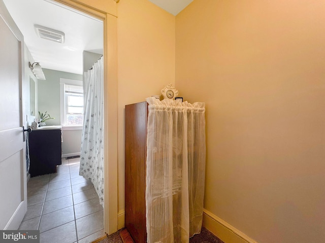 268 N Main St, Red Lion, PA 17356 - full bath featuring tile patterned floors and baseboards