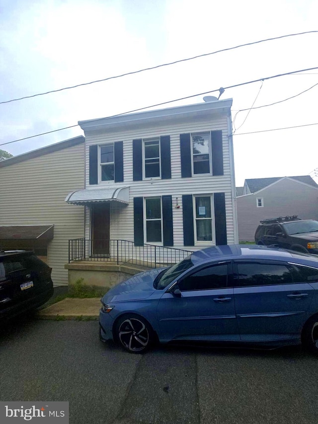 118 S 3rd St, Pottsville, PA 17901 - view of front of home