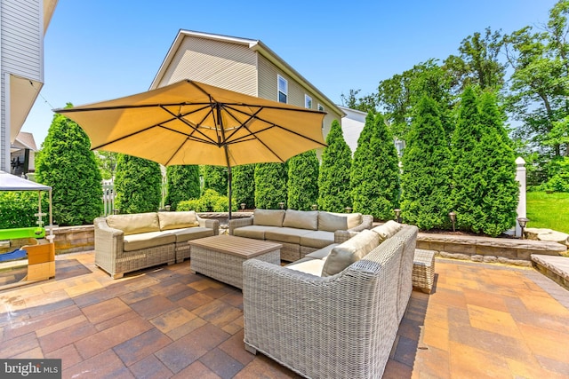 806 Dunfer Hill Rd, Severna Park, MD 21146 - view of patio / terrace featuring an outdoor living space
