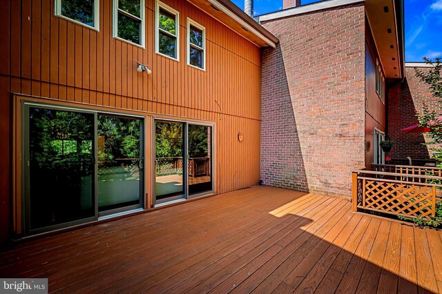 6128 Buckingham Manor Dr, Baltimore, MD 21210 - view of deck