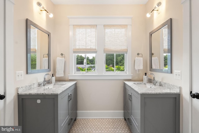 2407 N Nelson St, Arlington, VA 22207 - bathroom featuring two vanities