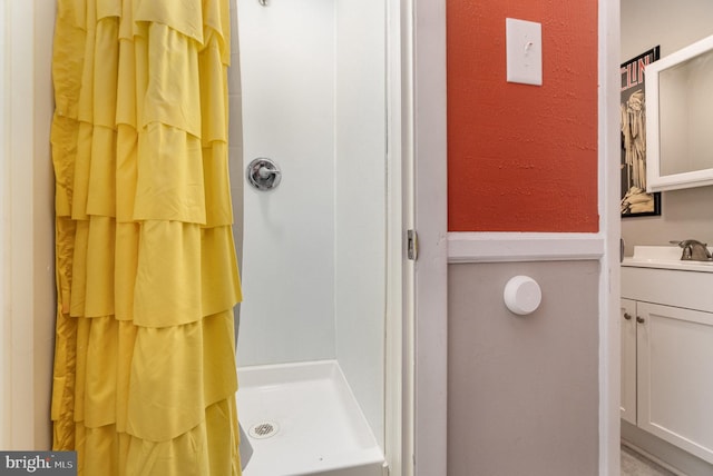 30 Bunker Ln, Etters, PA 17319 - full bath featuring a stall shower and vanity