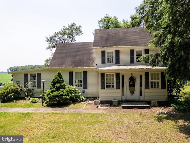 12194 Knife Box Rd, Greensboro, MD 21639 - view of front of house featuring a front yard and a porch
