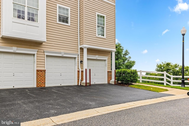 7315 Brookview Rd Unit 306, Elkridge, MD 21075 - garage featuring driveway