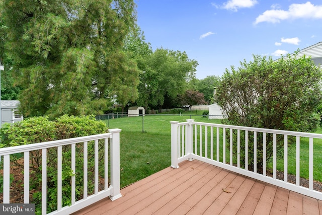 18 Linda Ln, Hatboro, PA 19040 - deck featuring a storage shed and a fenced backyard