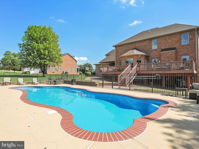 22124 Whitestone Ct, Smithsburg, MD 21783 - view of swimming pool with a patio area
