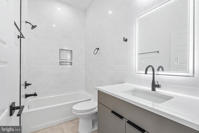 1338 N Franklin St, Philadelphia, PA 19122 - full bath with vanity, tile walls, shower / tub combination, and tile patterned flooring