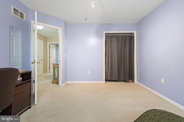16 Fox Hollow Dr, Lancaster, PA 17602 - unfurnished bedroom with light carpet and a closet