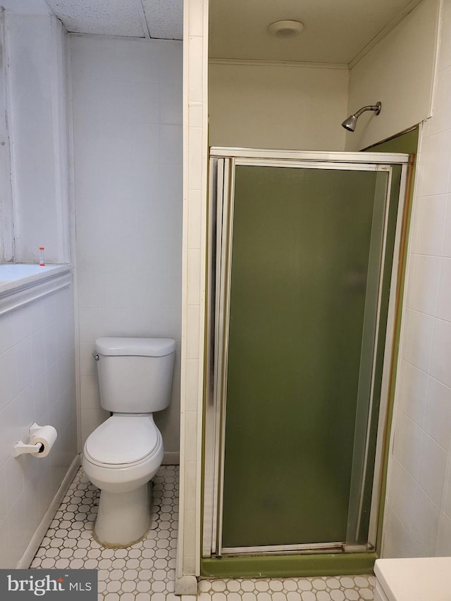 33 S Iowa Unit B1, Atlantic City, NJ 08401 - full bathroom featuring a stall shower