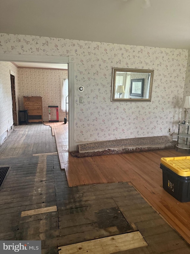 35118 Roxana Rd, Frankford, DE 19945 - hall with hardwood / wood-style flooring and wallpapered walls