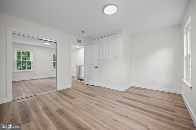 400 Reservoir St, Trenton, NJ 08618 - unfurnished bedroom featuring light wood-style floors and baseboards