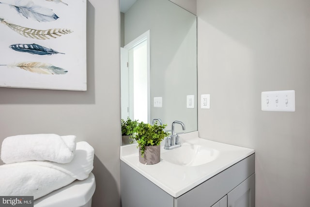 505 Kennedy St NW Unit B02, Washington, DC 20011 - half bath featuring vanity