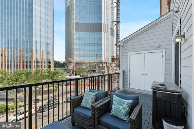 406 Regatta Dr, Philadelphia, PA 19146 - view of balcony