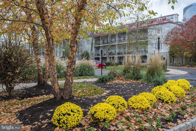 406 Regatta Dr, Philadelphia, PA 19146 - view of building exterior
