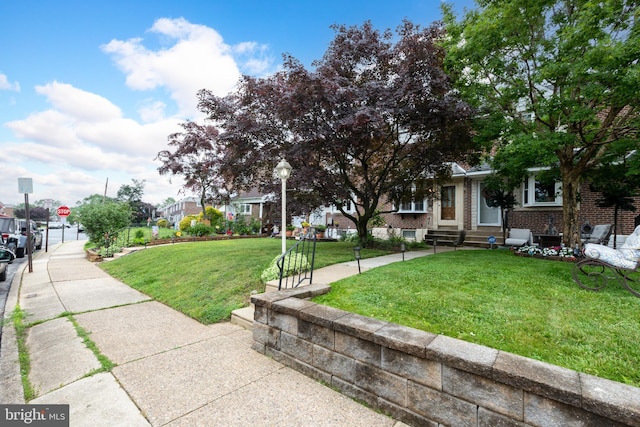 257 Westpark Ln, Clifton Heights, PA 19018 - view of community featuring a lawn and a residential view