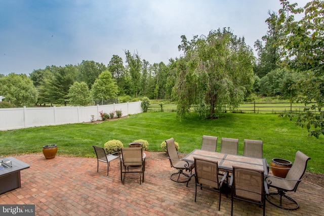 3879 Charter Club Dr, Doylestown, PA 18902 - fenced backyard with outdoor dining area and a patio