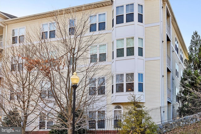 2911 Deer Hollow Way 421 & 422, Fairfax, VA 22031 - view of property exterior