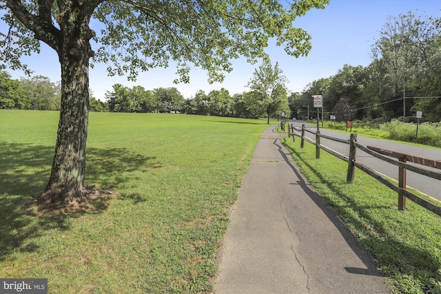 2911 Deer Hollow Way 421 & 422, Fairfax, VA 22031 - view of property's community featuring a yard