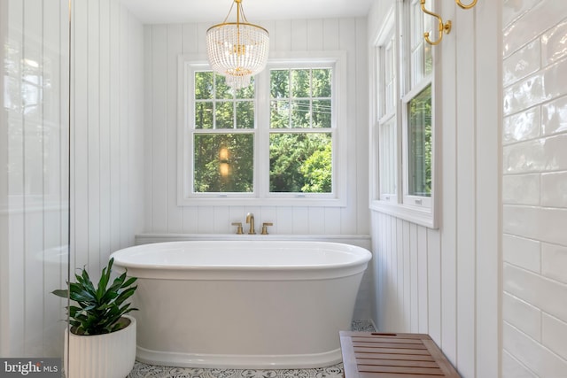 1600 Old Mill Bottom Run, Annapolis, MD 21409 - full bath featuring a soaking tub and a chandelier