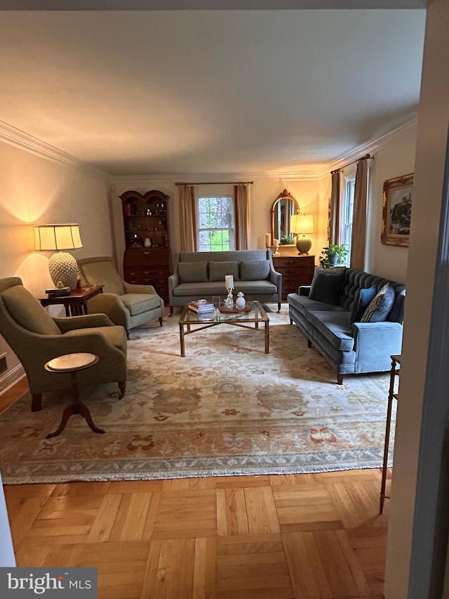 223 Country Gate Rd, Wayne, PA 19087 - living room with crown molding