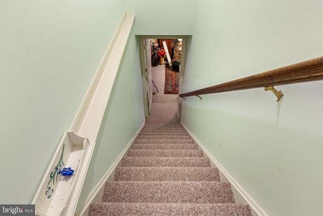324 Winners Cir Unit 324, Red Lion, PA 17356 - stairway featuring carpet and baseboards