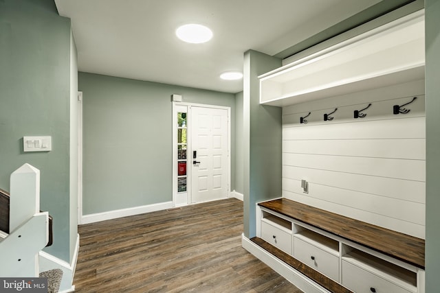 30 Scott Ct, Chesterbrook, PA 19087 - mudroom featuring baseboards and dark wood-style floors