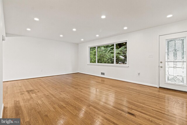 7119 Sea Cliff Rd, Mclean, VA 22101 - unfurnished room with light wood-style floors and recessed lighting