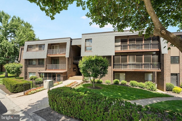 7 Stonehenge Unit 7-5, Pikesville, MD 21208 - view of apartment building / complex