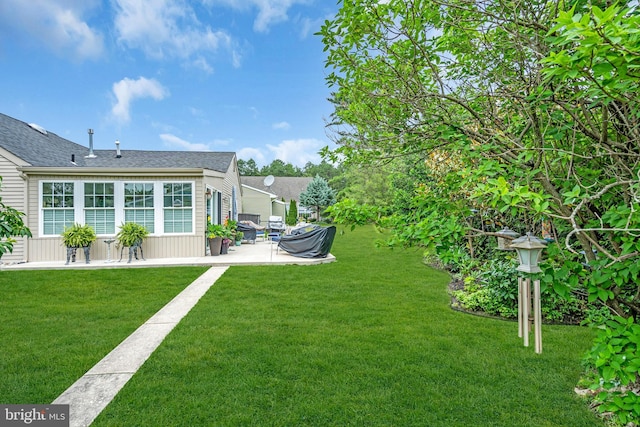 19 Warwick Way, Southampton, NJ 08088 - view of green lawn with a patio