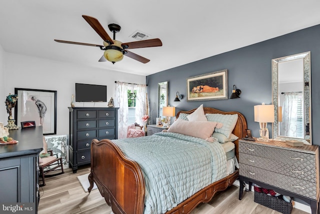 19 Warwick Way, Southampton, NJ 08088 - bedroom featuring light wood-style floors and a ceiling fan