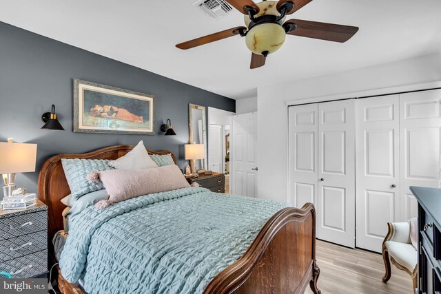 19 Warwick Way, Southampton, NJ 08088 - bedroom featuring light wood-type flooring, a closet, and a ceiling fan