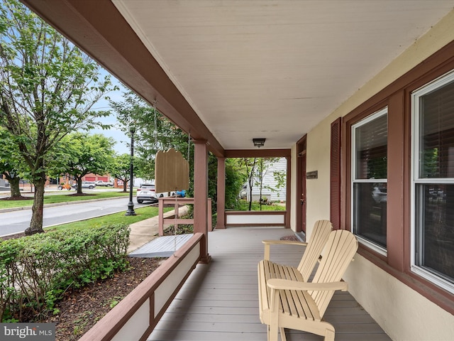 507 S Fairfax Blvd, Charles Town, WV 25414 - view of wooden porch