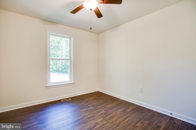 916 Lakeview Dr, Colonial Beach, VA 22443 - spare room with dark wood finished floors and ceiling fan
