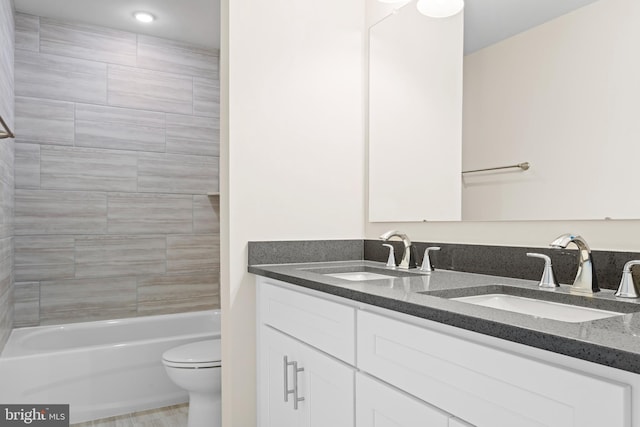 121 Lillian Ct, Fredericksburg, VA 22406 - full bath with double vanity and shower / bath combination