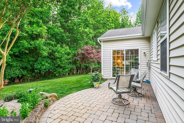 5 Fisher Ct, Sewell, NJ 08080 - view of patio