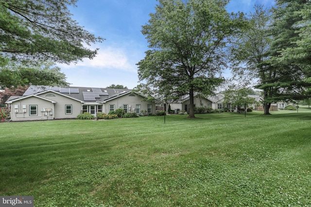 28 Abbey Ct, Carlisle, PA 17015 - view of grassy yard