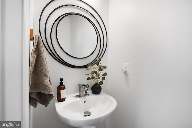 1025 Overlook Way, Laurel, MD 20707 - bathroom featuring a sink