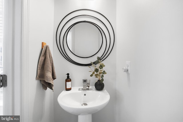 1025 Overlook Way, Laurel, MD 20707 - bathroom featuring a sink