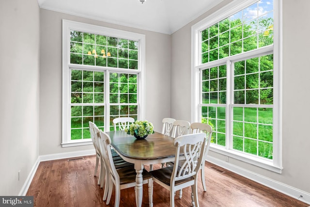 501 Van Lears Run, Villanova, PA 19085 - dining space with healthy amount of natural light and wood finished floors