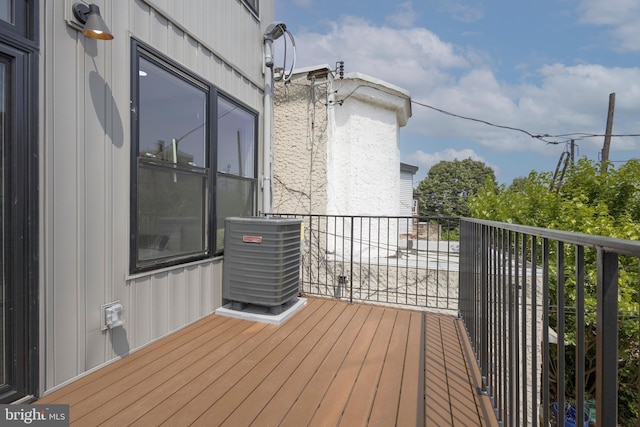 3116 Clifford St Unit 2, Philadelphia, PA 19121 - view of wooden deck