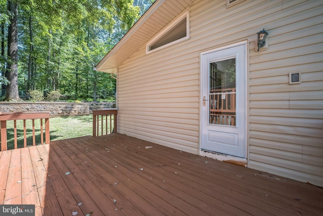 7826 Glenister Dr, Springfield, VA 22152 - view of wooden deck