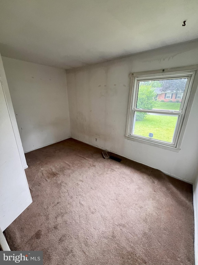 815 S Cypress Ct, Sterling, VA 20164 - unfurnished room featuring carpet floors