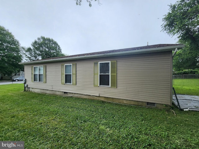 114 Spruance Rd, Dover, DE 19901 - view of side of home with crawl space