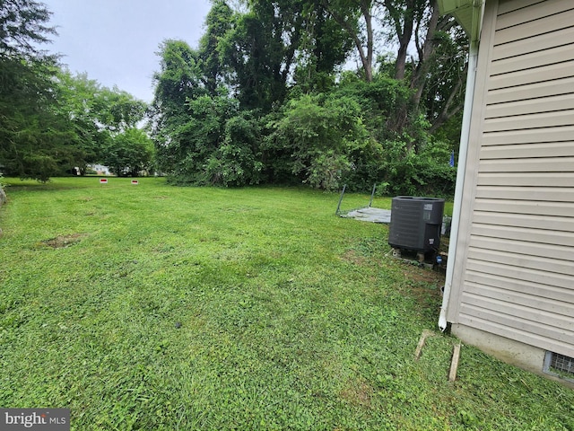 114 Spruance Rd, Dover, DE 19901 - view of grassy yard